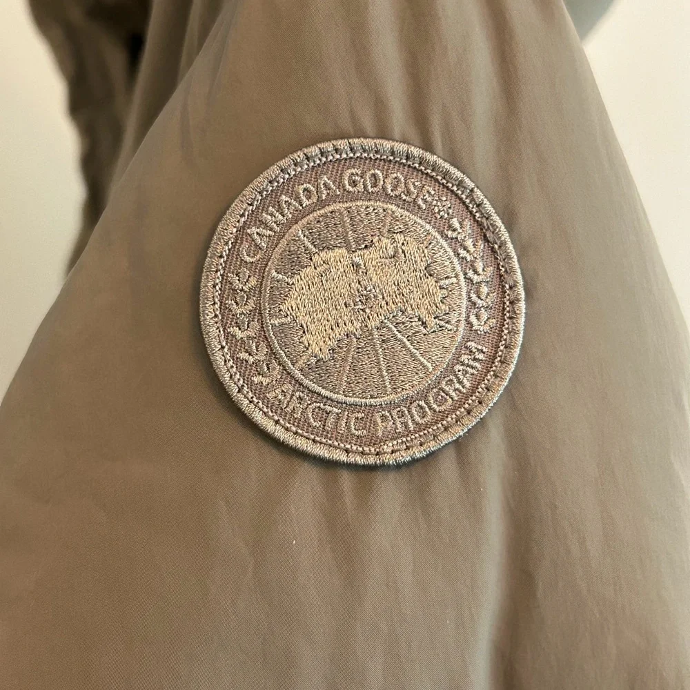 Canada Goose Women's Marlow Parka Puffer Jacket, Sagebrush, L, NWT - Picture 5 of 16
